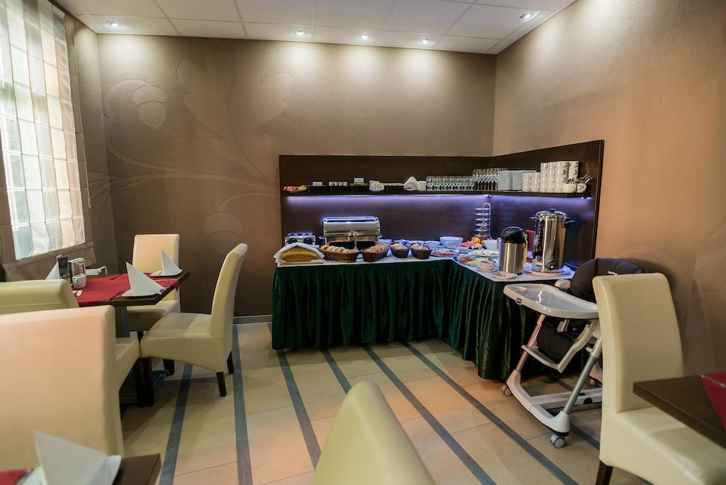 Hotel Fuerdohaz Nyíregyháza 외부 사진