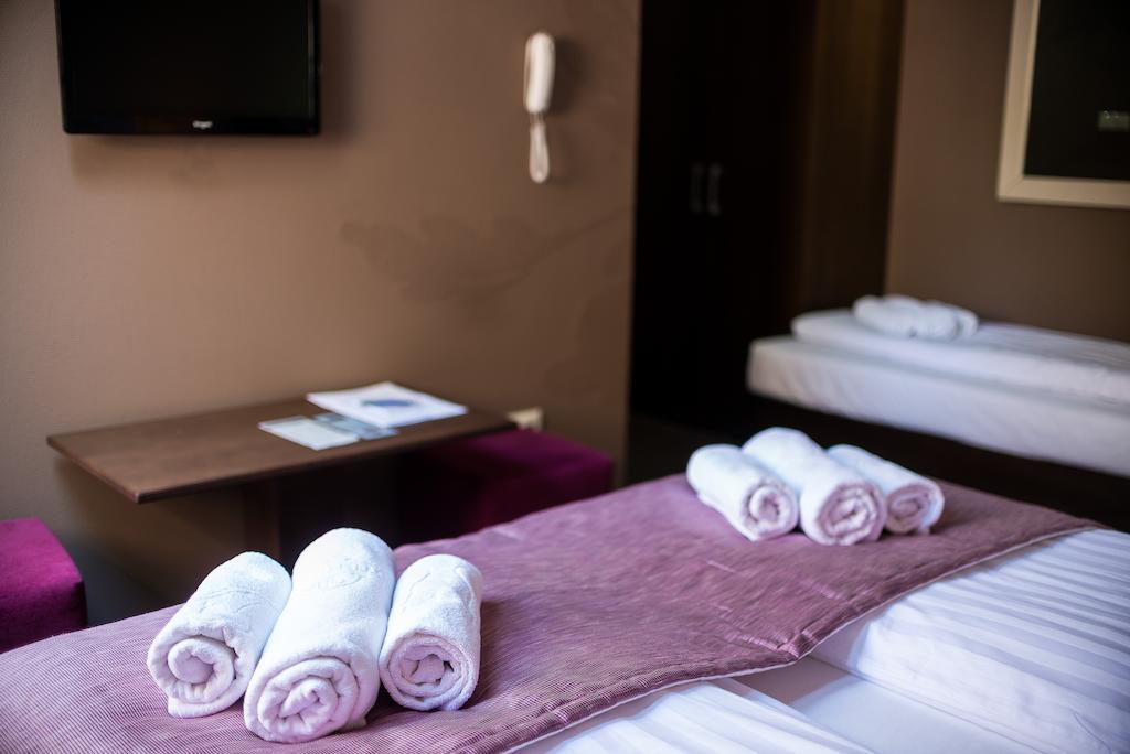 Hotel Fuerdohaz Nyíregyháza 객실 사진
