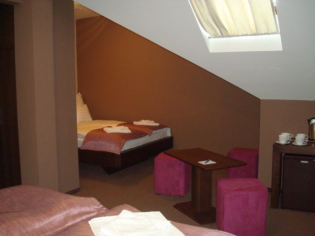 Hotel Fuerdohaz Nyíregyháza 객실 사진